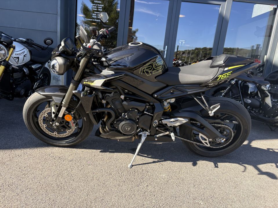 TRIUMPH STREET TRIPLE 765 RS 4