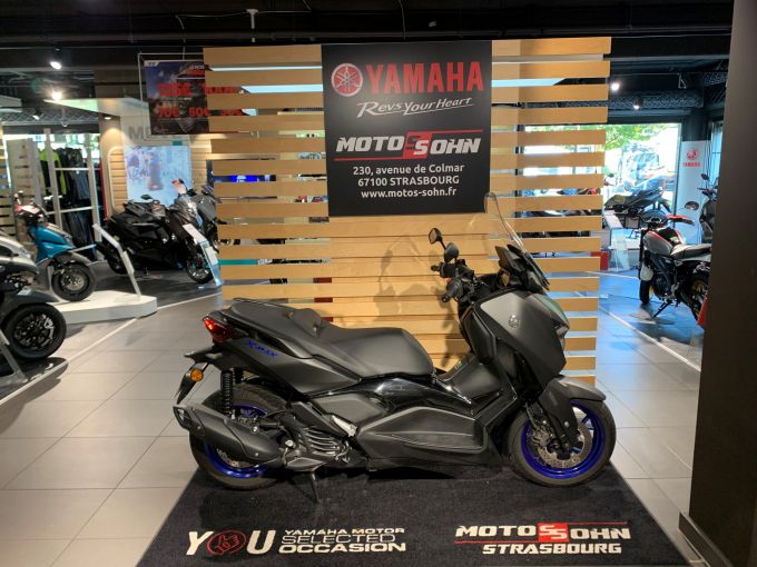 YAMAHA XMAX 125 4