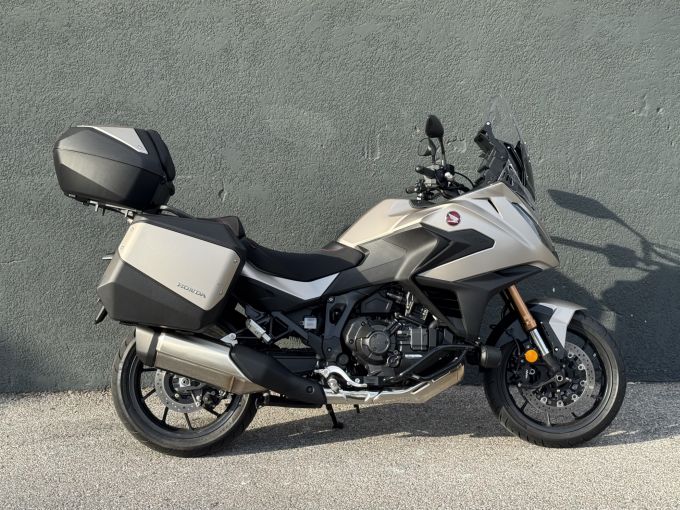 HONDA NT 1100 DCT 4