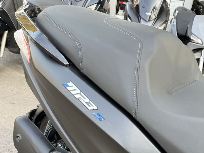 PIAGGIO MP3 400 RST SPORT 4