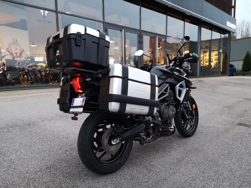 TRIUMPH TIGER 800 XRX 4