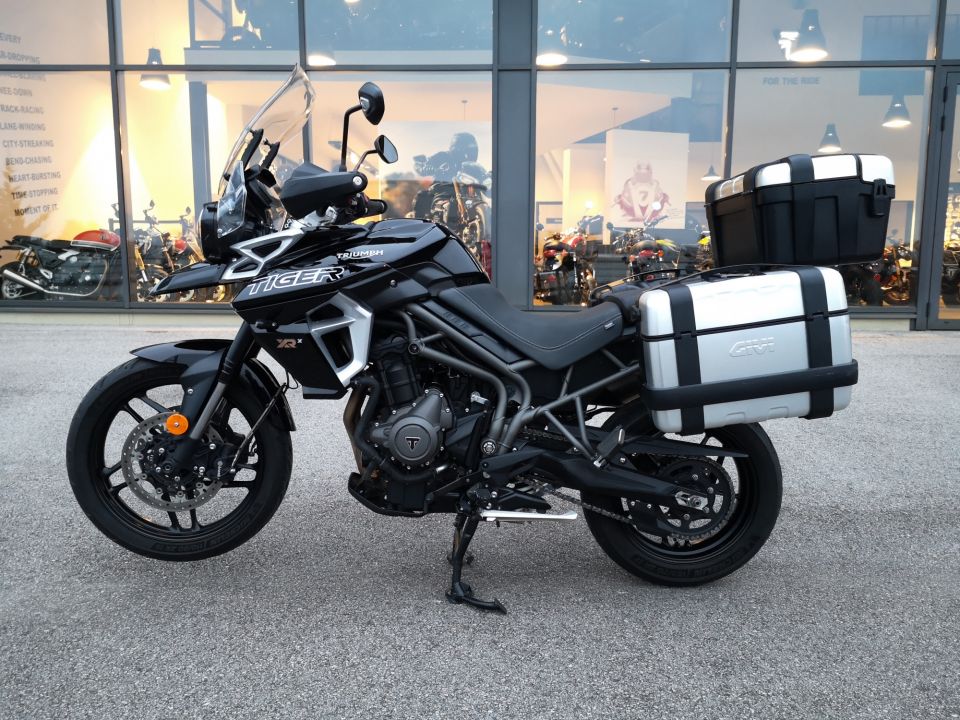 TRIUMPH TIGER 800 XRX 4