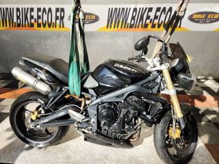 TRIUMPH STREET TRIPLE 675 - 2012