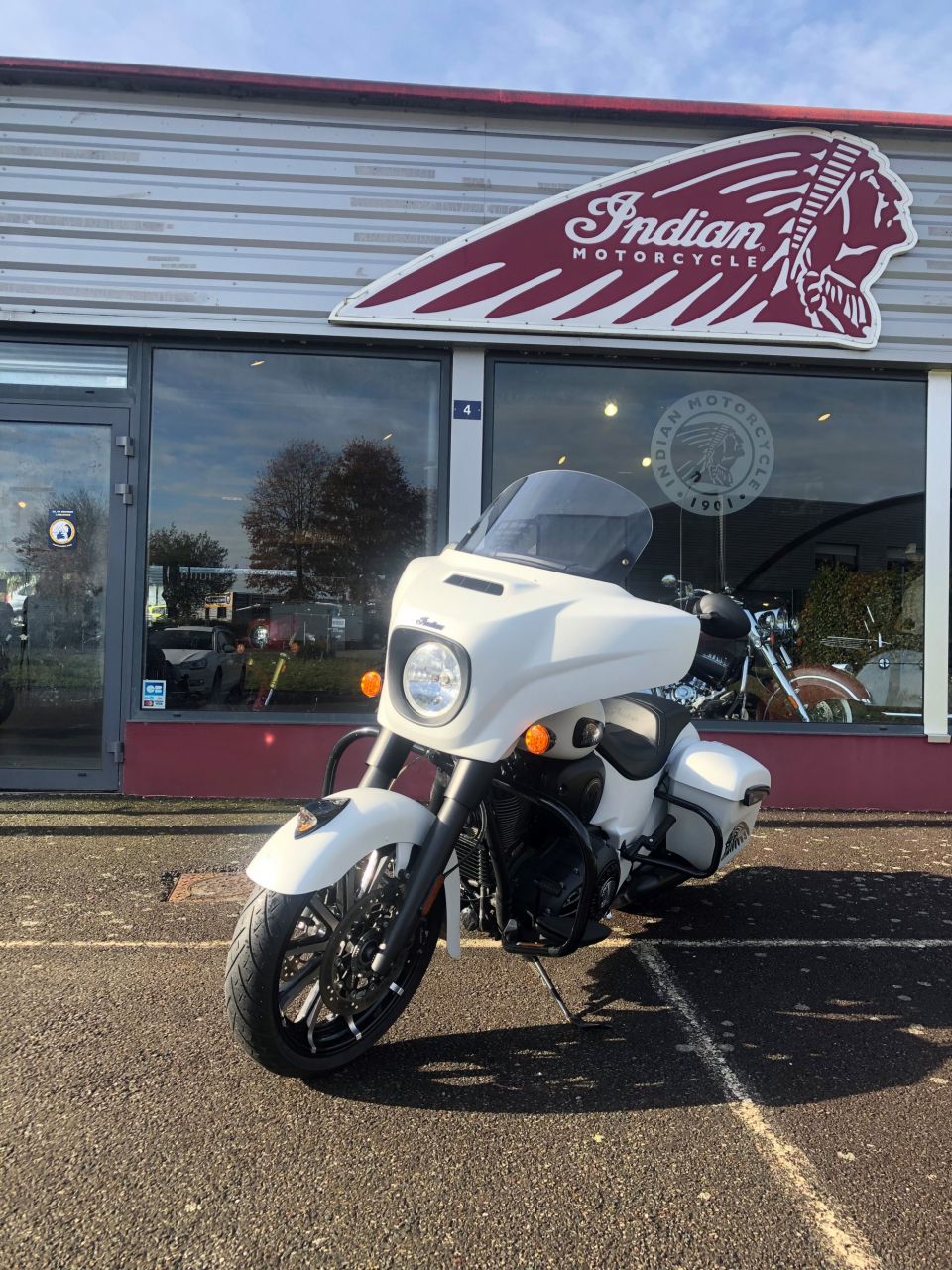 INDIAN CHIEFTAIN 1811 4