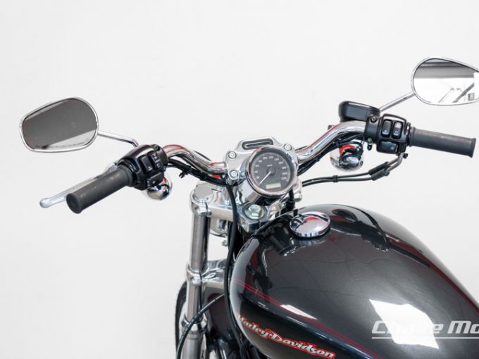 HARLEY-DAVIDSON SPORTSTER SUPERLOW 883  4