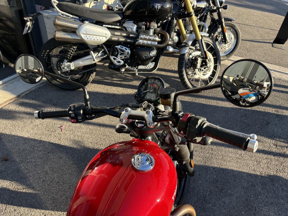 TRIUMPH STREET TWIN  900 4