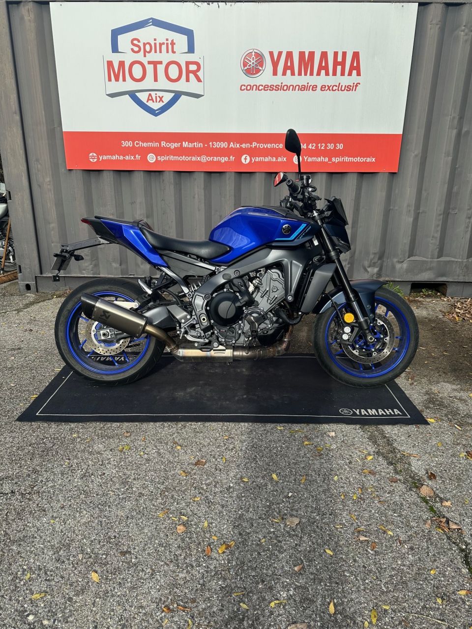 YAMAHA MT-09  Y-AMT 4