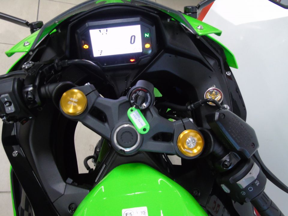 KAWASAKI ZX4RR NINJA 4