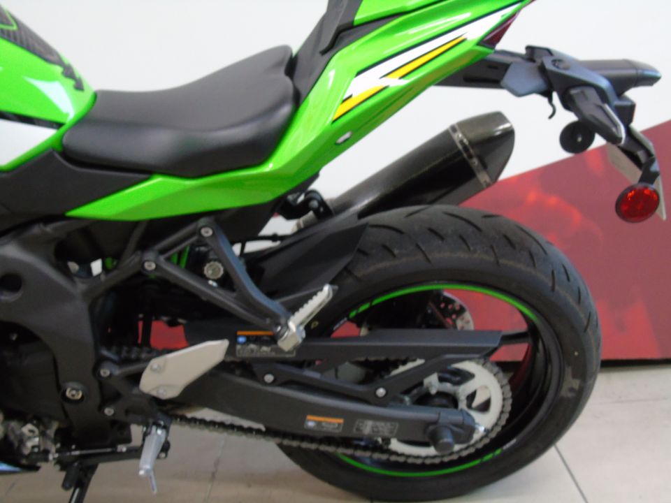 KAWASAKI ZX4RR NINJA 4
