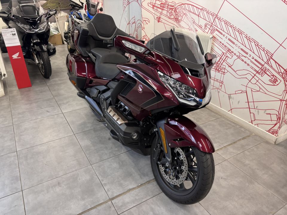 HONDA GL 1800 GOLDWING DCT 4