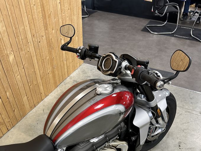 TRIUMPH ROCKET 3 R 4