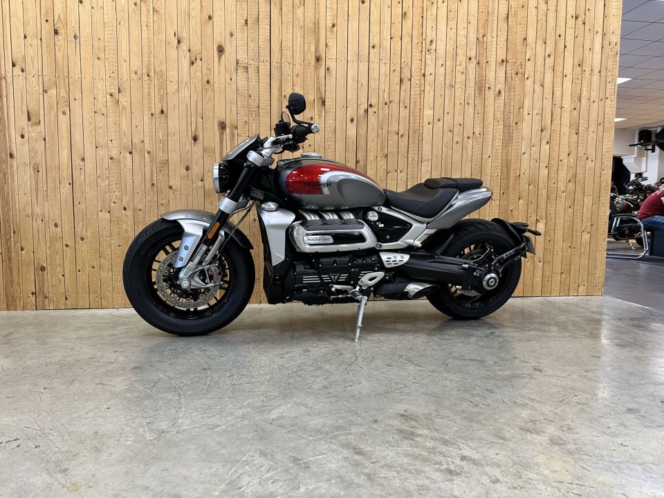 TRIUMPH ROCKET 3 R 4
