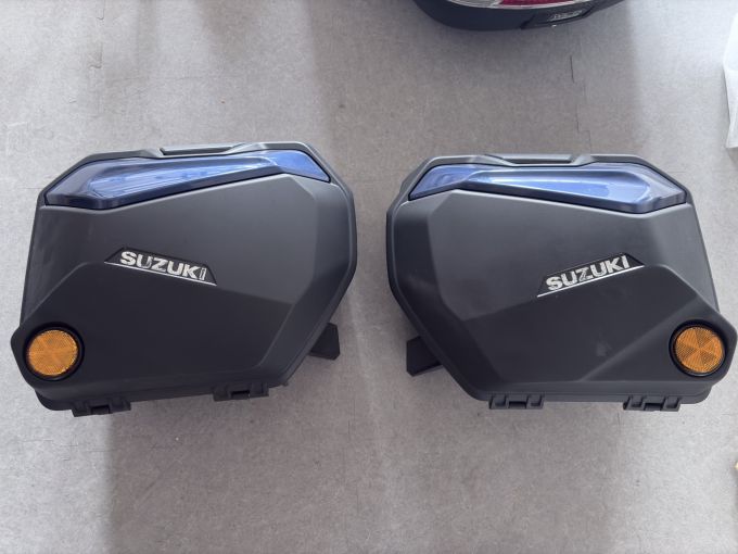 SUZUKI GSX-S 1000 GT 4