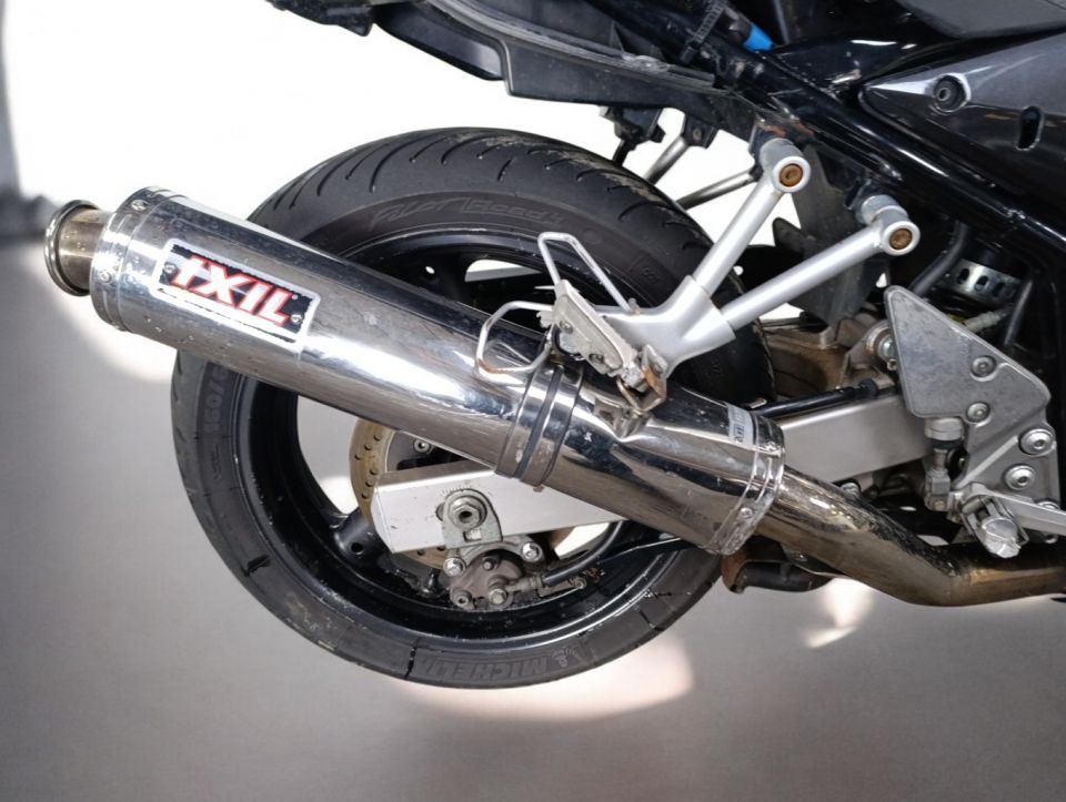 SUZUKI GSF 650 N BANDIT 4