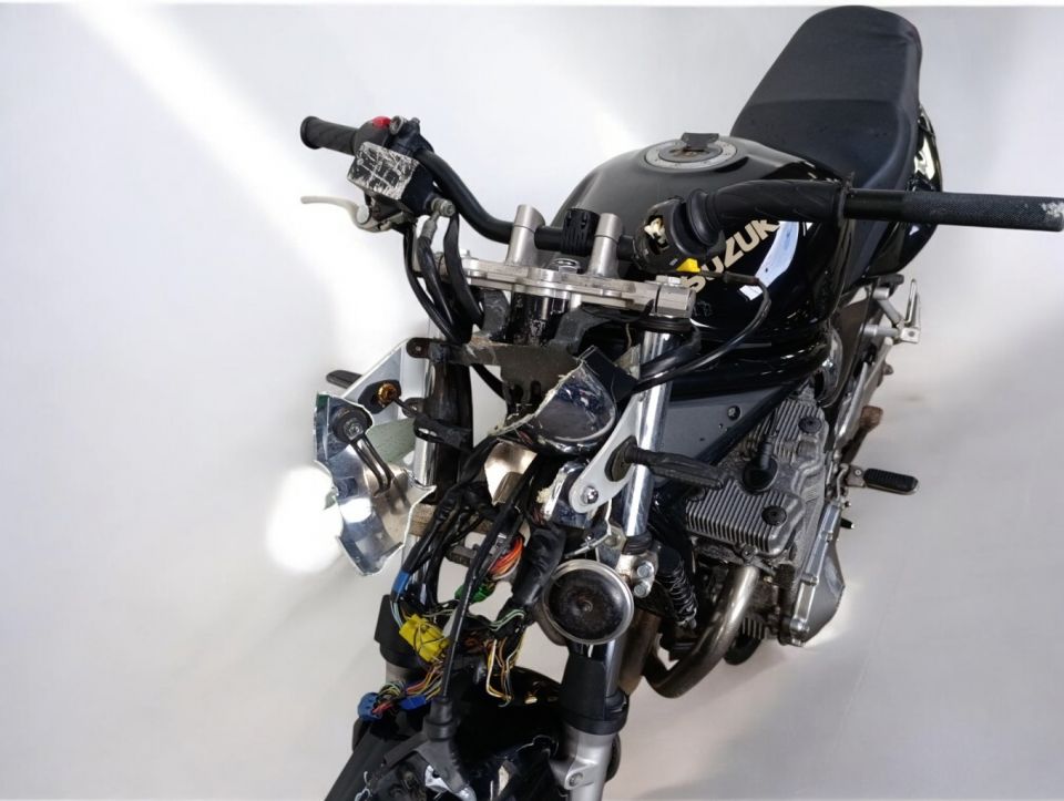 SUZUKI GSF 650 N BANDIT 4