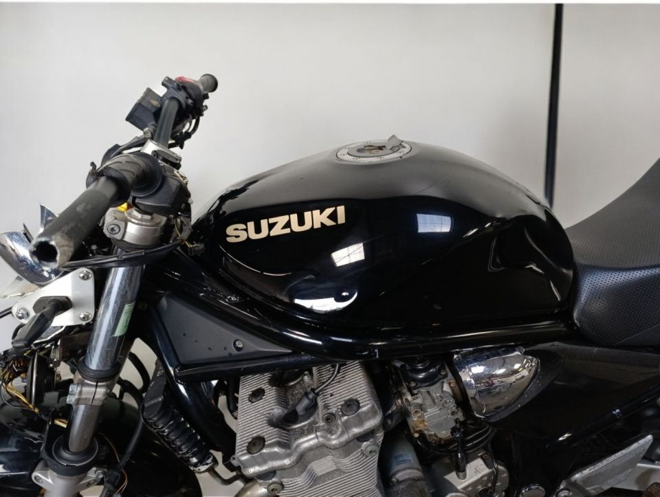 SUZUKI GSF 650 N BANDIT 4