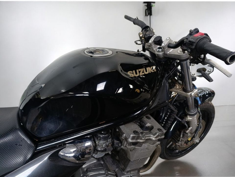SUZUKI GSF 650 N BANDIT 4