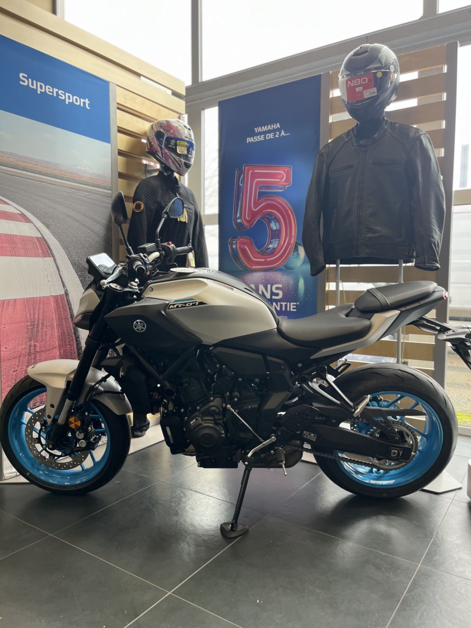 YAMAHA MT-07 (47.5CV) 4
