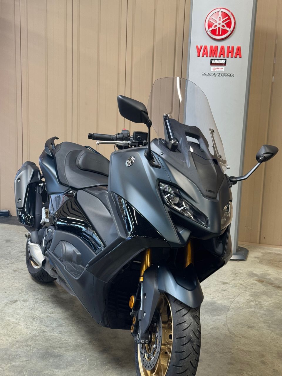 YAMAHA XP T-MAX 560 TECH MAX 4