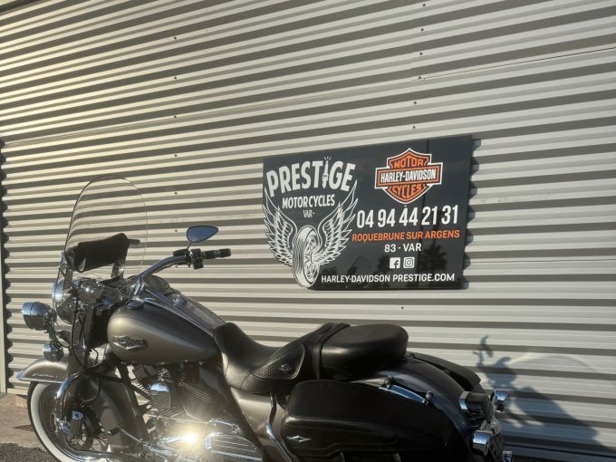 HARLEY-DAVIDSON TOURING ROAD KING 1690 CLASSIC 4