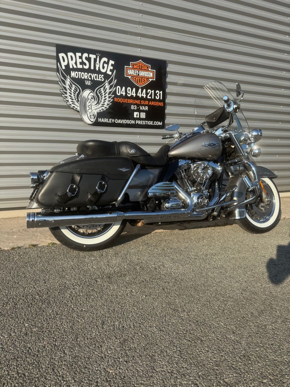 HARLEY-DAVIDSON TOURING ROAD KING 1690 CLASSIC 4
