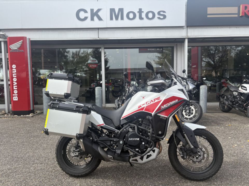 MOTO MORINI X CAPE 650 4