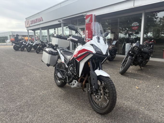 MOTO MORINI X CAPE 650 4