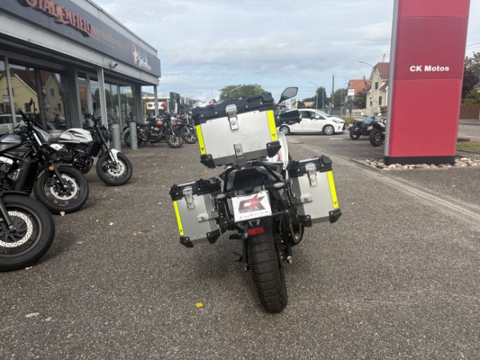 MOTO MORINI X CAPE 650 4