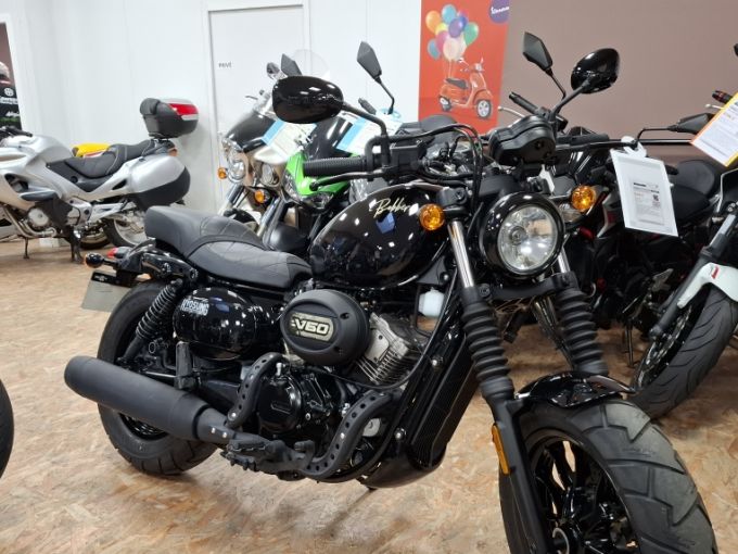 HYOSUNG BOBBER 125 4