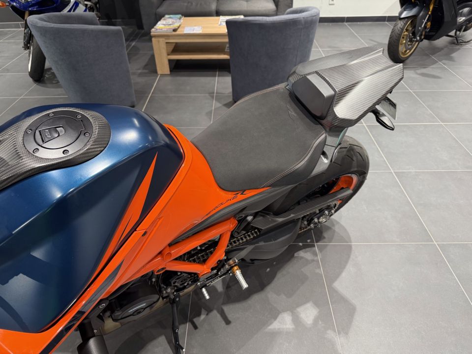 KTM 1290 SUPER DUKE R 4