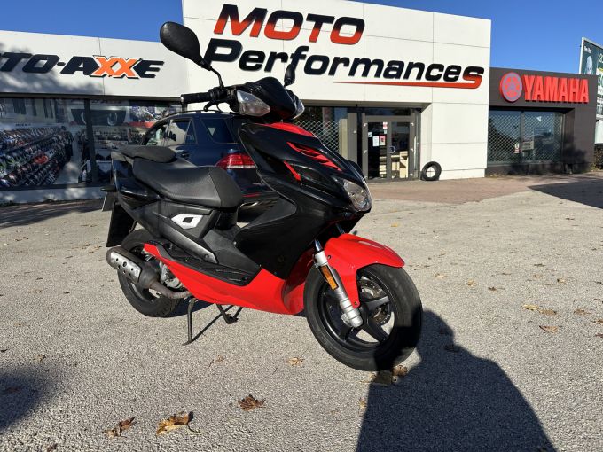 YAMAHA AEROX 50 4