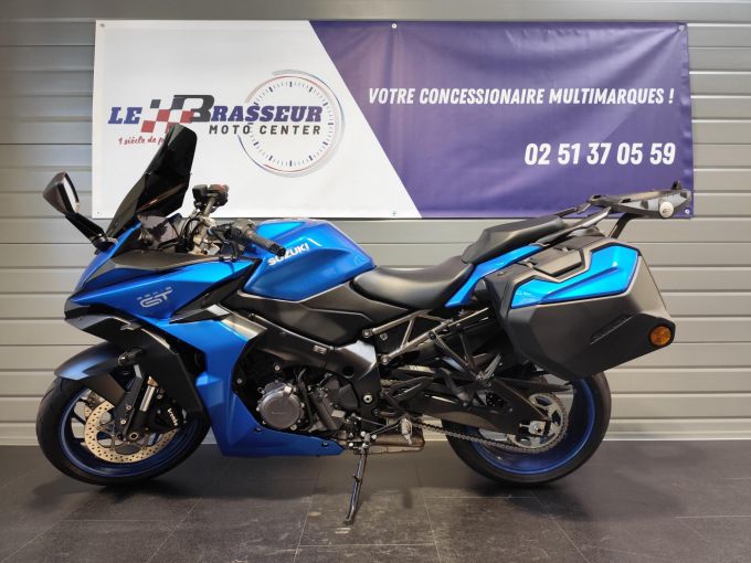 SUZUKI GSXS 1000 GT 4