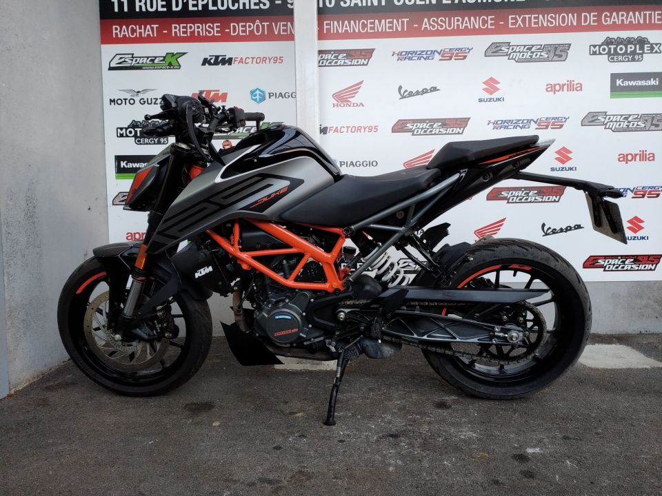 KTM 125 DUKE ABS 4