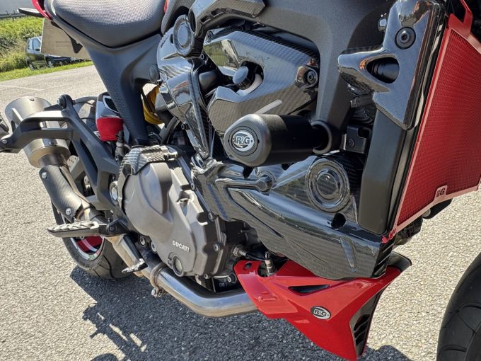 DUCATI MONSTER 937 4