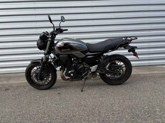 KAWASAKI Z650 RS 4