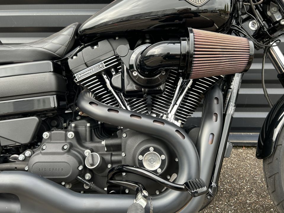 HARLEY-DAVIDSON DYNA LOW RIDER 1800 S 4