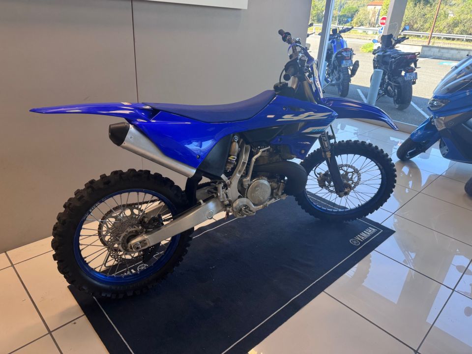 YAMAHA YZ250 4