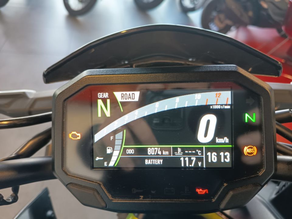 KAWASAKI Kawazaki Z900 4