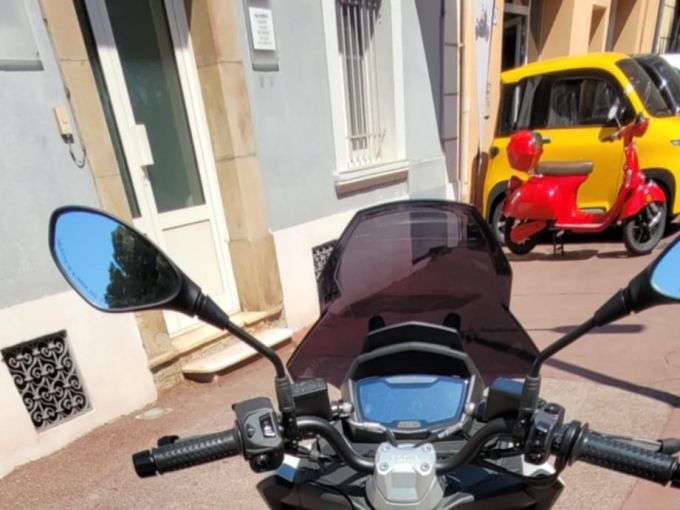 APRILIA SR GT 125 4