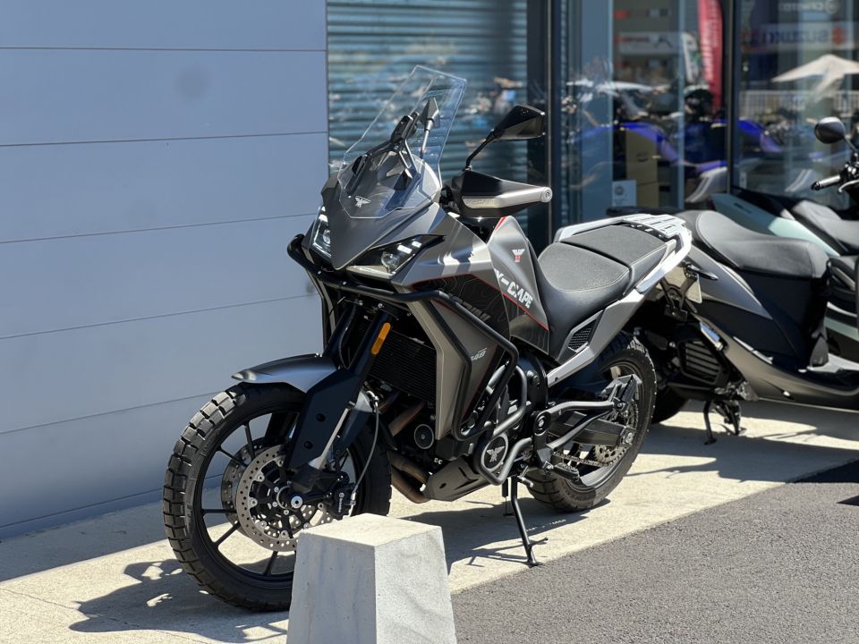 MOTO MORINI X-cape 650 4