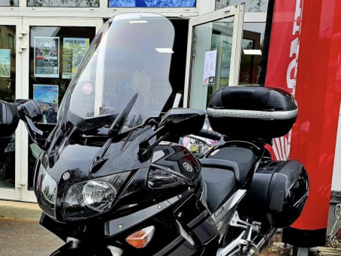 YAMAHA FJR 1300 4