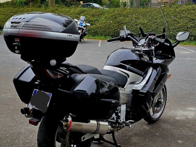 YAMAHA FJR 1300 4