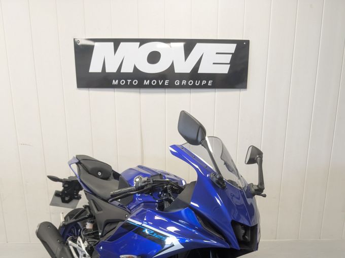 YAMAHA YZF-R125 4