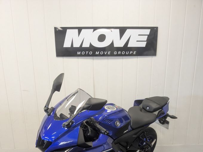 YAMAHA YZF-R125 4