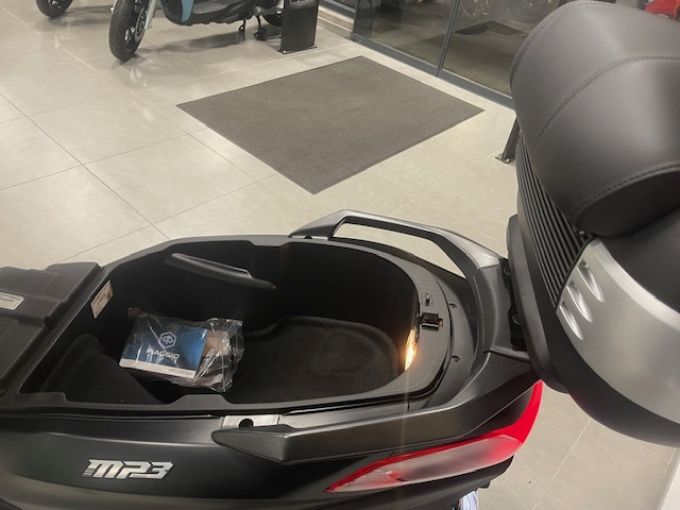 PIAGGIO MP3 530 HPE EXCLUSIVE 4
