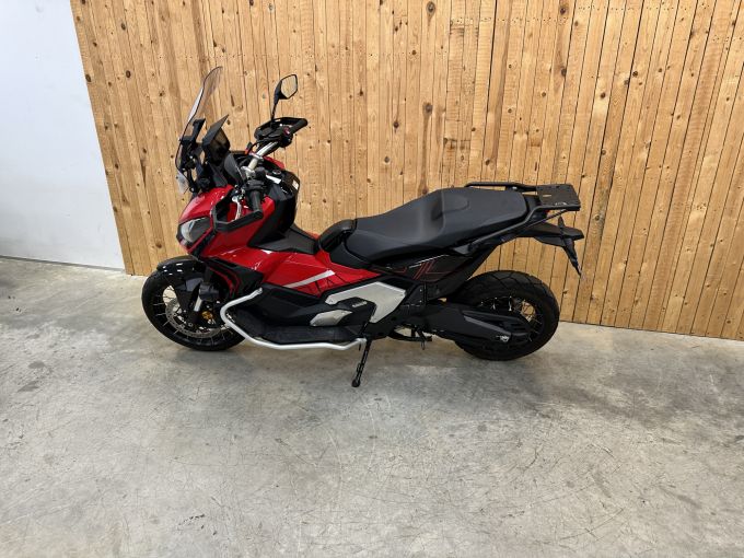 HONDA X-ADV 4