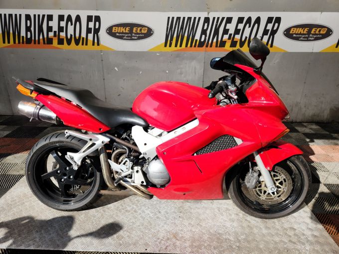 HONDA VFR 800 VTEC 4