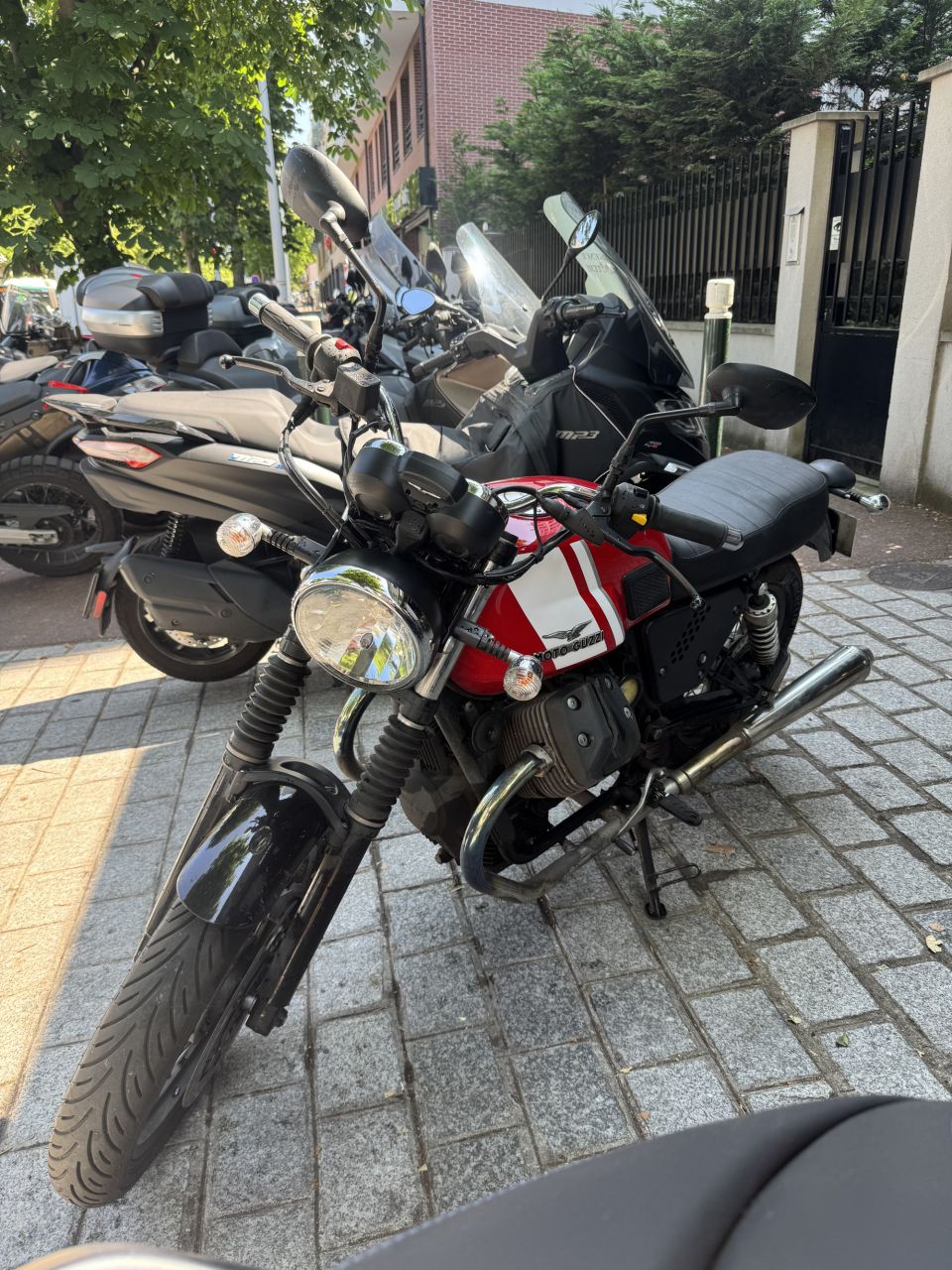 MOTO GUZZI V7 II SPECIAL 4