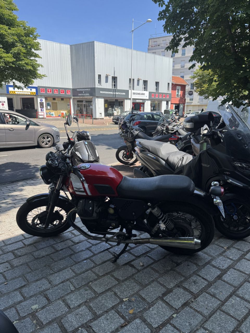 MOTO GUZZI V7 II SPECIAL 4