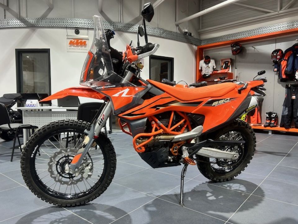 KTM 690 ENDURO R 4